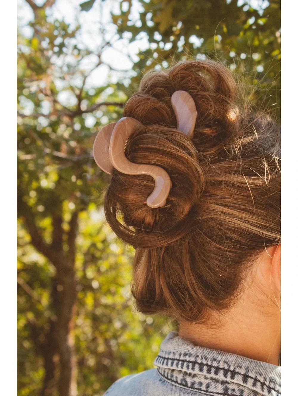 Andi Taupe Swirl Wave Large Hair Claw Clip 4.5 Inch